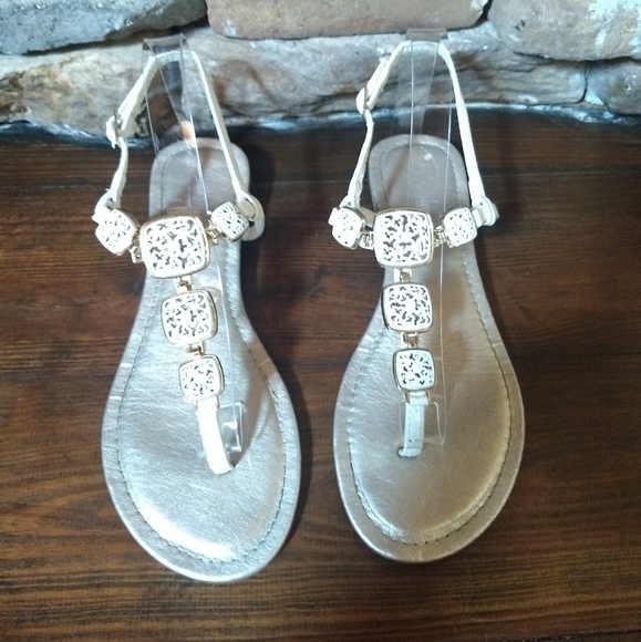 Palms Thong Ankle Strap Sandles - Picture 1 of 8